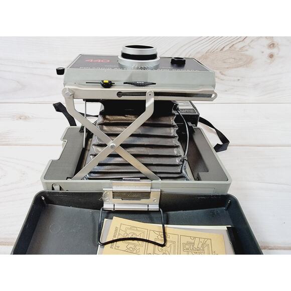 Polaroid Automatic Land Camera 440 W/Focused Flash Attachment & Manual Vintage - Picture 6 of 16